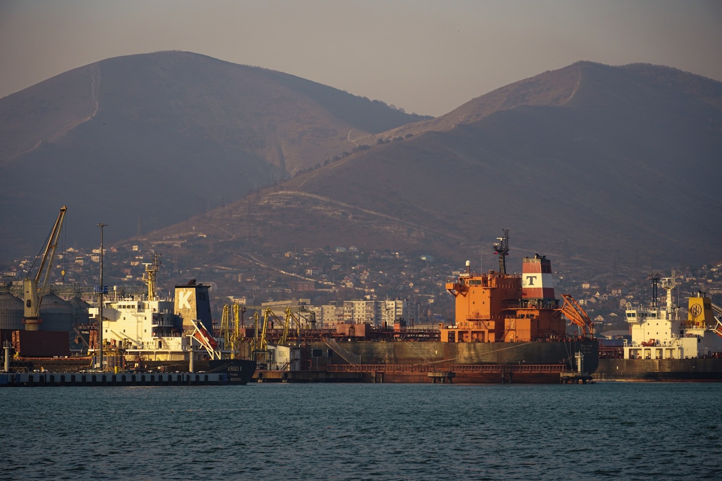 Behind the Scenes: Operating a RoRo Vessel